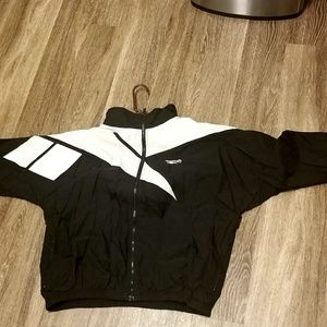 Vintage Reebok men's spray windbreaker